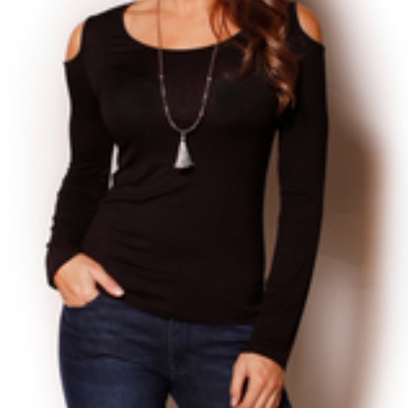 WILA Tops - Cold Shoulder Top in Black